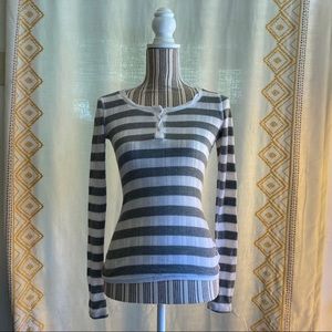 Mylie Cyrus/Max Azria Snap Henley